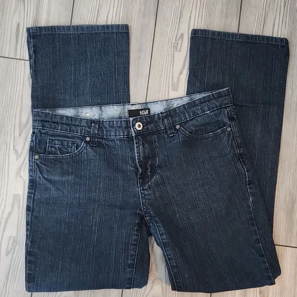 ana Jeans - Picture 1 of 2